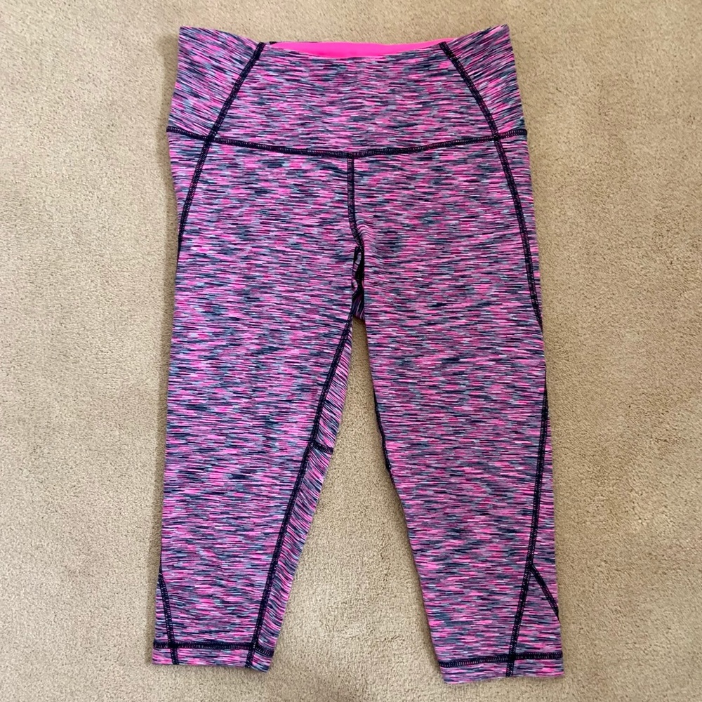 Victorias Secret Sport Knockout pink space-dye crop leggings